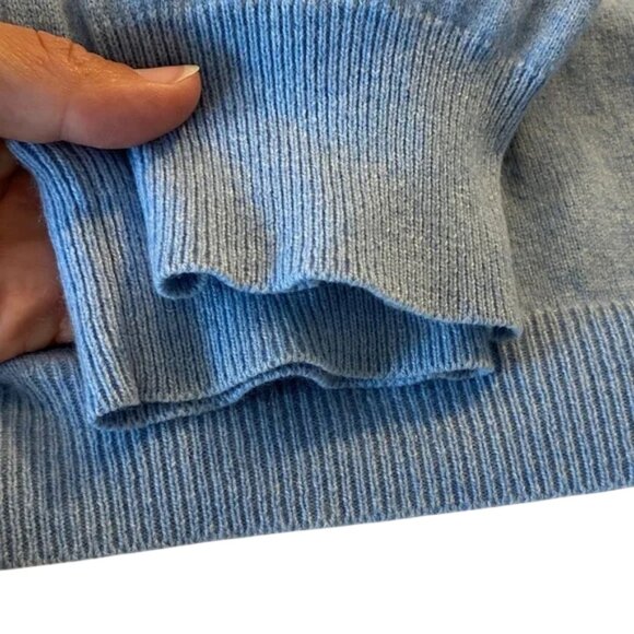 Club Monaco V-neck sweater blue women’s size M - Picture 3 of 7